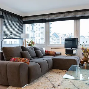 Modern Luxury With Free Parking Space In The Center, Close To The Appartement Ostende